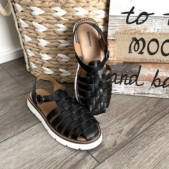 Sonoma Shoes - SONOMA Women's Black Sandals!! NWOT